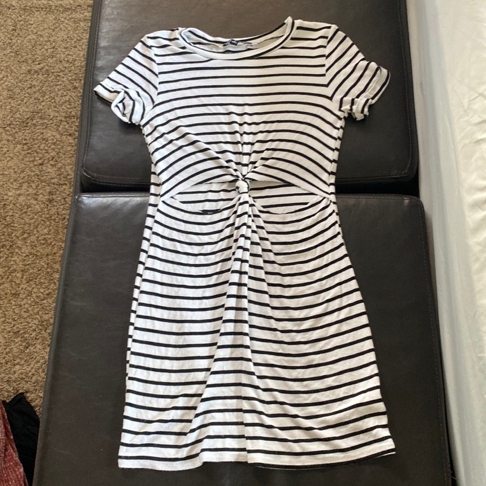 Kendall and Kylie dress